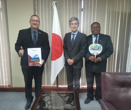 Exitosa reunión con el Embajador de Japón