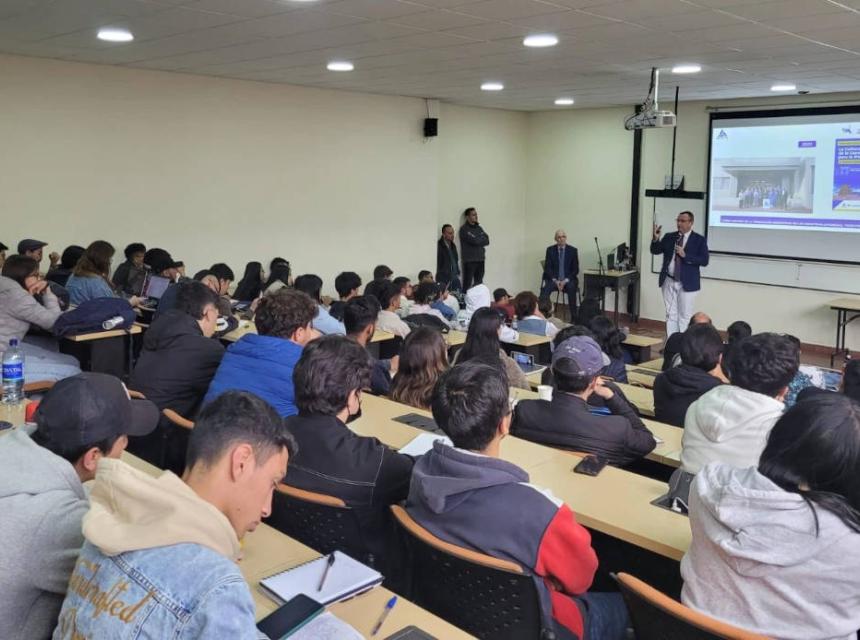 JATCELA Imparte Conferencias Magistrales en Bogotá